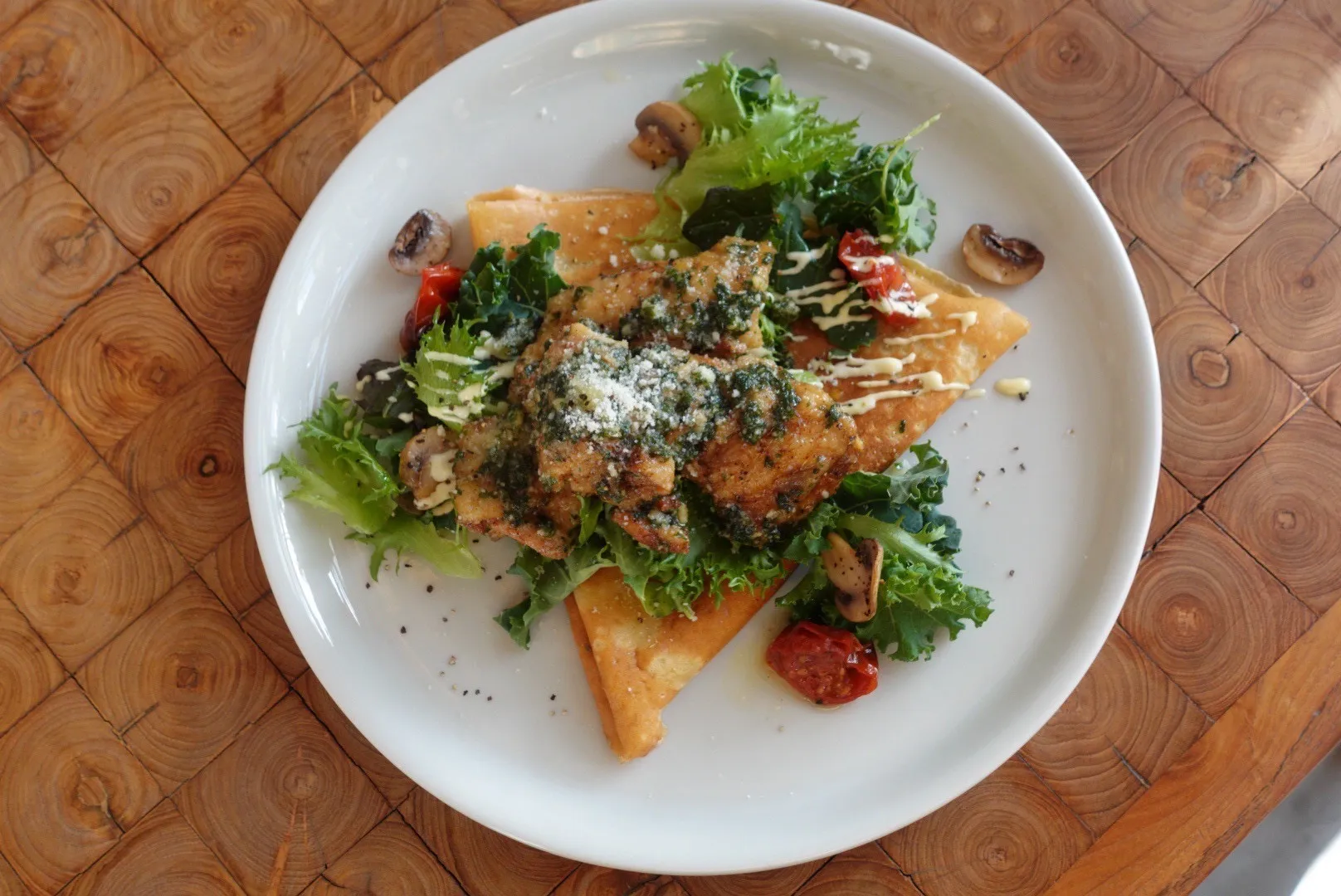 大葉ジェノベーゼチキンのクレープ